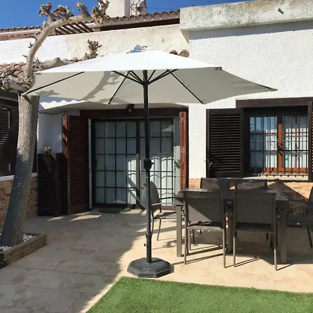 Casitas Blanca *